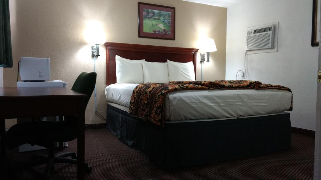 Budget Inn Hamilton Экстерьер фото
